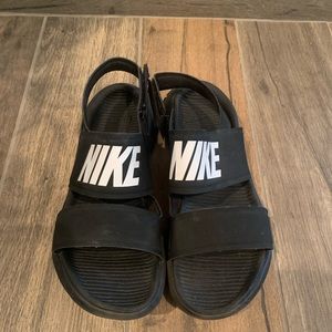Nike Women’s Tanjun Sandals